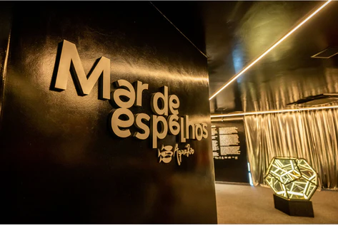 Mar de Espelhos